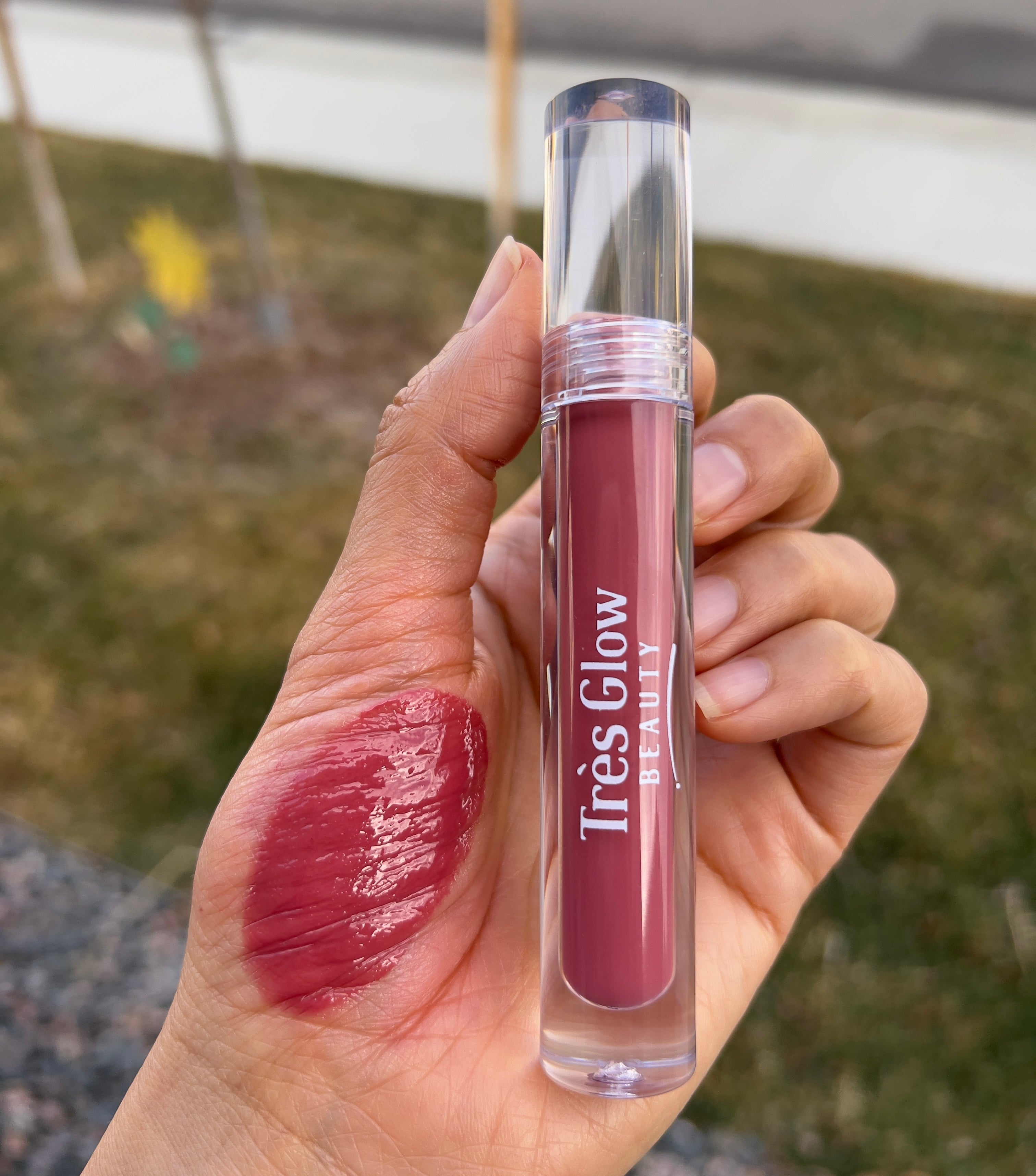 Luminous Lip Gloss ( G61 )