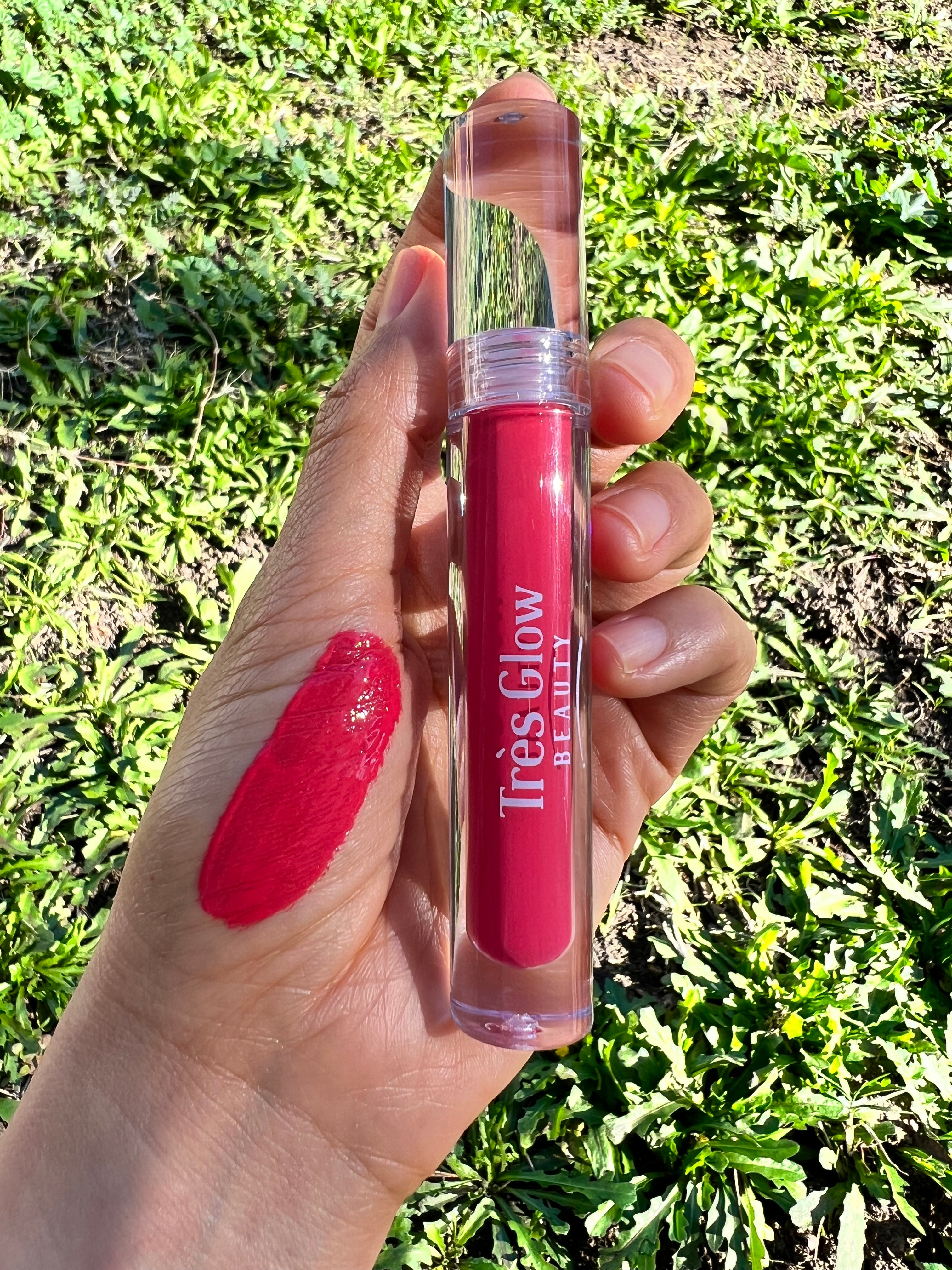 Luminous Lip Gloss     ( G10 )